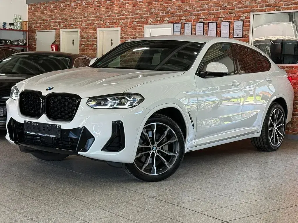 Gebraucht BMW X4 M Sport 286 PS (210 kW) 2023 Weiß SUV