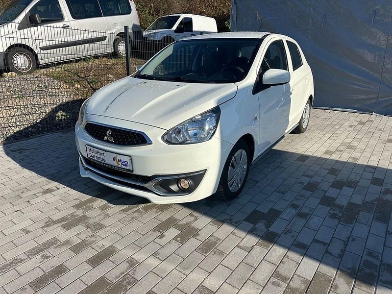 Weiß Gebraucht 2019 Mitsubishi Space Star Basis Limousine | 5.950 € (Fairer Preis) - Bild 1/4