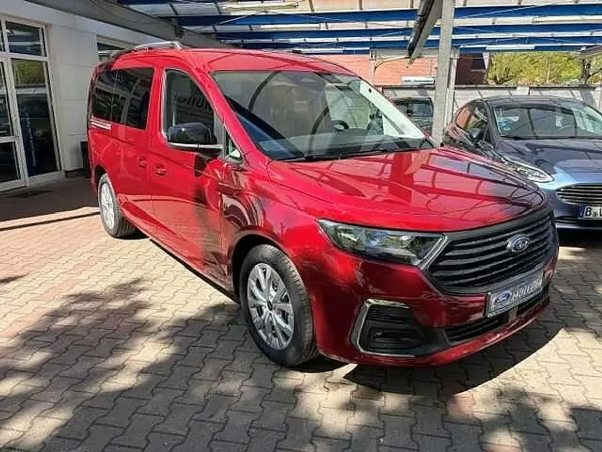 Neu Ford Tourneo Connect Titanium 122 PS (89 kW) 2026 Rot Van / Kleinbus