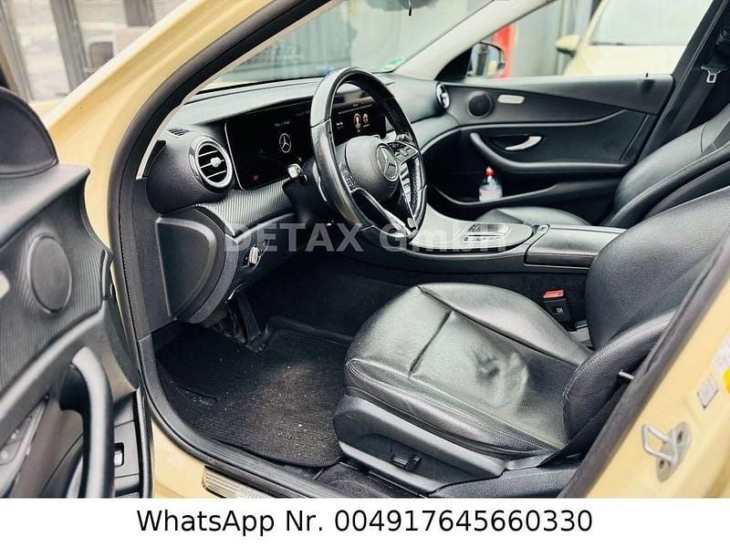 Gebraucht Mercedes E220 Avantgarde 200 PS (147 kW) 2021 Beige Limousine