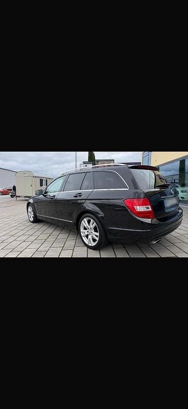 Gebraucht Mercedes C220 170 PS (125 kW) 2012 Schwarz Kombi