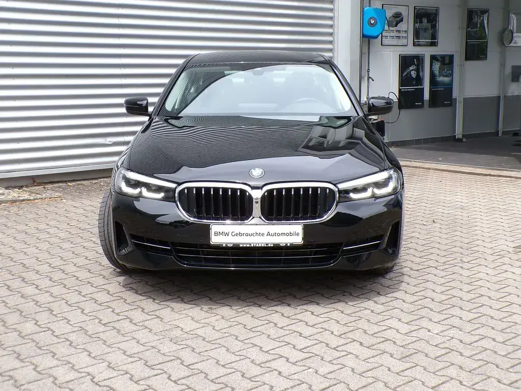 Gebraucht BMW 540 333 PS (244 kW) 2023 Schwarz Limousine