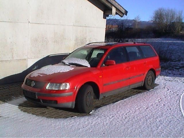 Second-hand VW Passat 110 CP (80 kW) 1997 Roșu Break