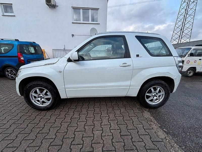 Gebraucht 2007 Suzuki Grand Vitara SUV | 5.650 € (Etwas zu teuer) - Bild 1/4