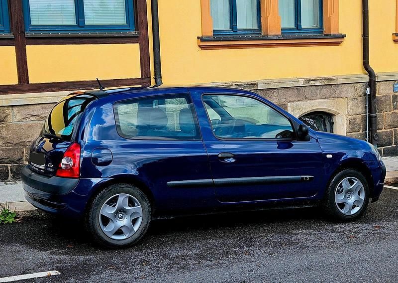 Blau Gebraucht 2007 Renault Clio II Kleinwagen | 1.299 € (Guter Preis) - Bild 1/4