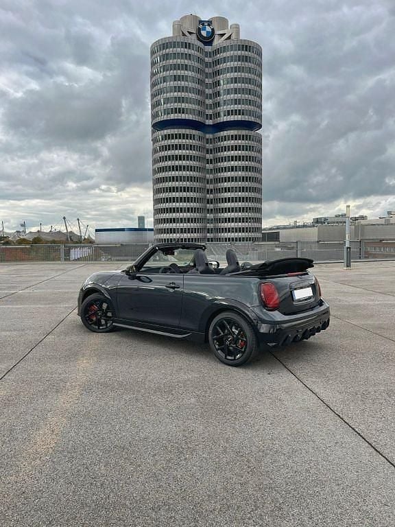 Neu Mini John Cooper Works Cabriolet 231 PS (169 kW) 2025 Grau Cabrio