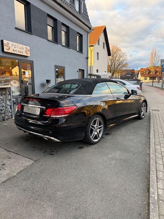 Gebraucht Mercedes E250 211 PS (155 kW) 2014 Schwarz Cabrio