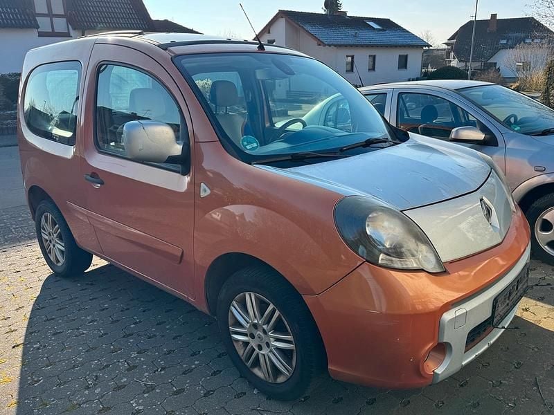 Orange Gebraucht 2010 Renault Kangoo Limousine | 2.200 € (Superpreis) - Bild 1/4