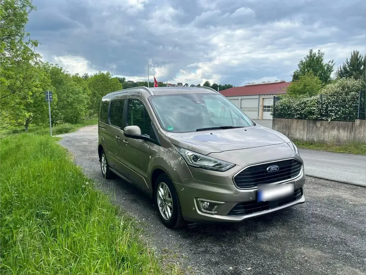 Gebraucht Ford Tourneo Connect Titanium 120 PS (88 kW) 2019 Beige Van / Kleinbus