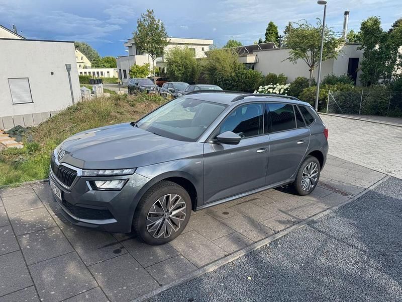 Grau Gebraucht 2023 Skoda Kamiq Tour SUV | 16.999 € (Fairer Preis) - Bild 1/4