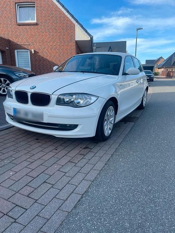 Gebraucht BMW 118 Performance 143 PS (105 kW) 2009 Weiß Kleinwagen