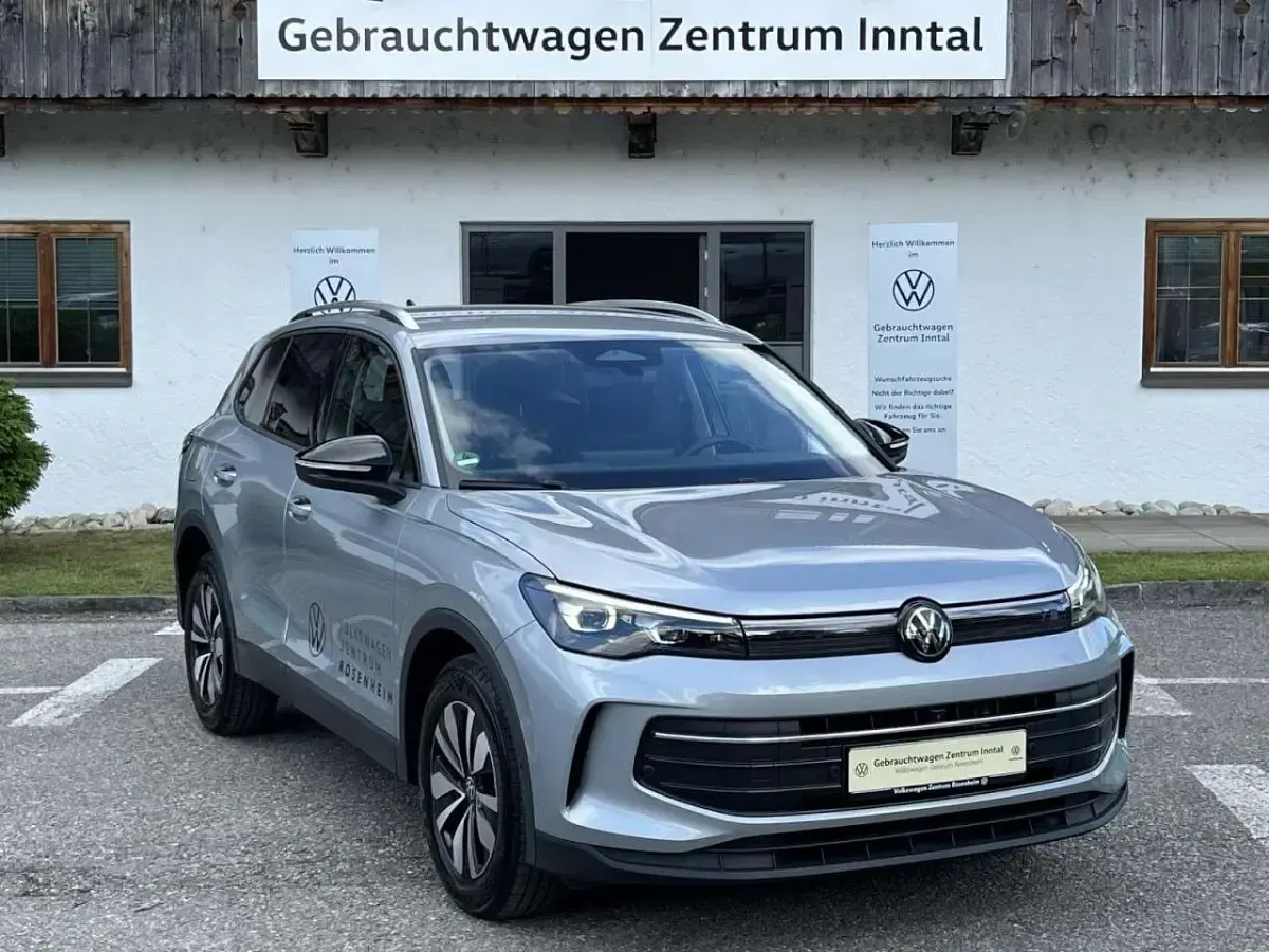 Gebraucht VW Tiguan Goal 193 PS (141 kW) 2025 Silber SUV