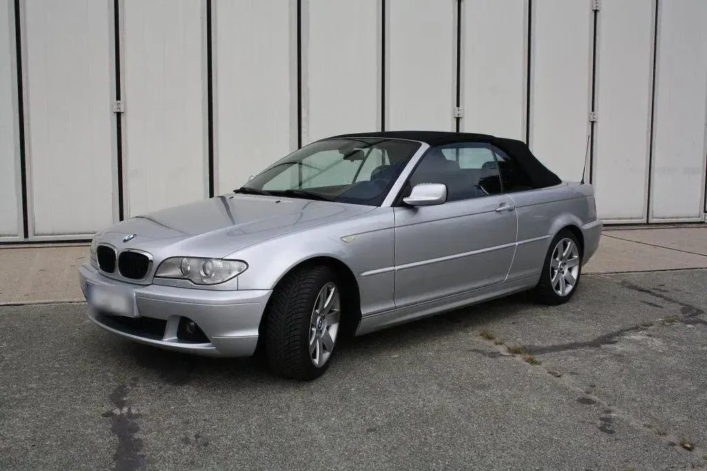 Gebraucht BMW 318 Cabriolet 143 PS (105 kW) 2005 Silber Cabrio