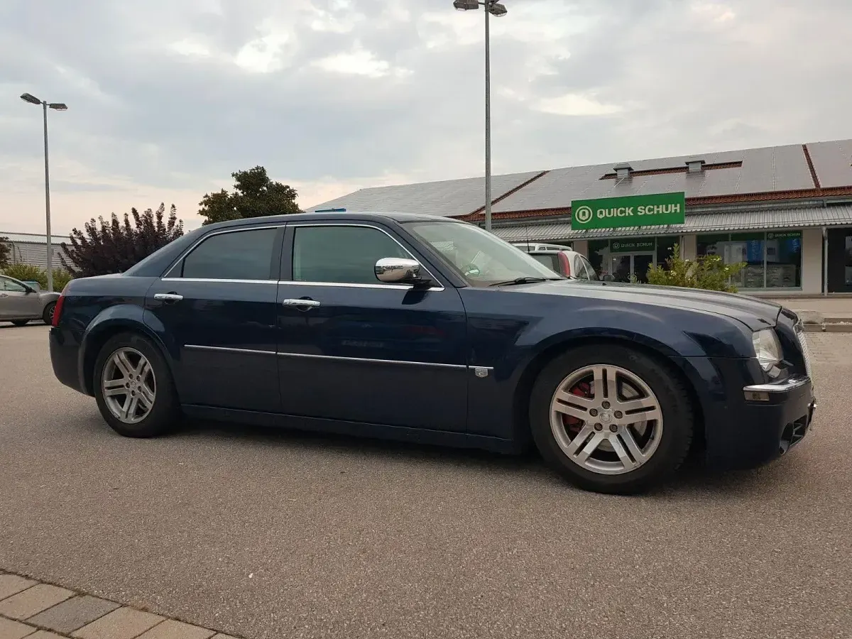 Begagnad Chrysler 300C 340 HK (250 kW) 2007 Blå Sedan