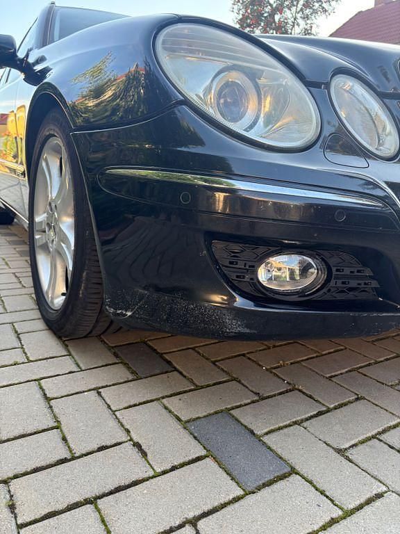 Gebraucht Mercedes E280 Avantgarde 190 PS (139 kW) 2006 Schwarz Limousine