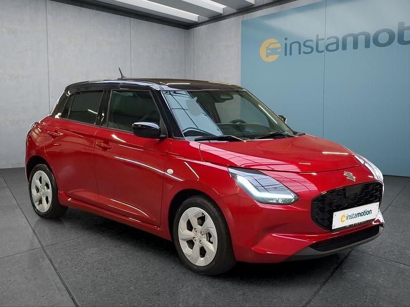 Neu Suzuki Swift 83 PS (61 kW) 2025 Rot Kleinwagen