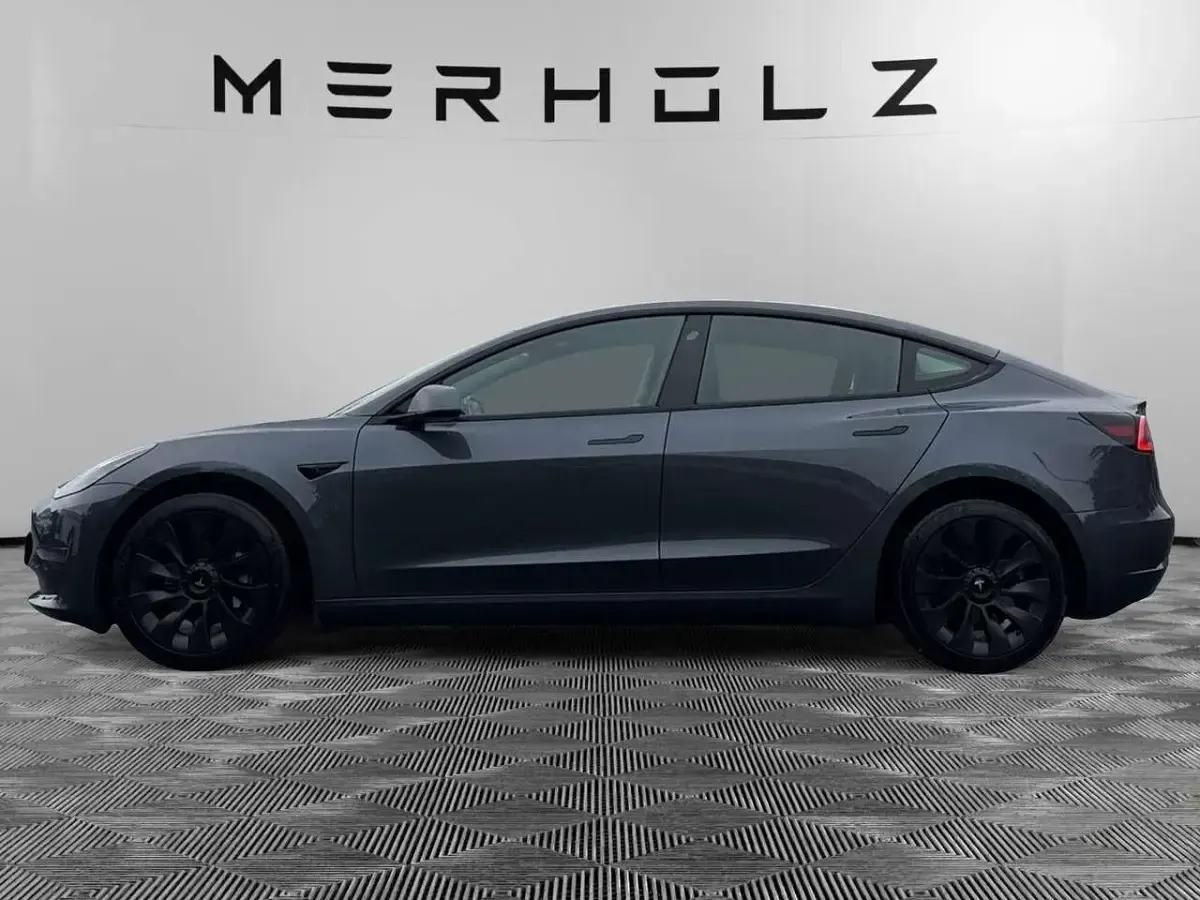 Usata Tesla Model 3 355 kW (483 CV) 2022 Grigio Berlina