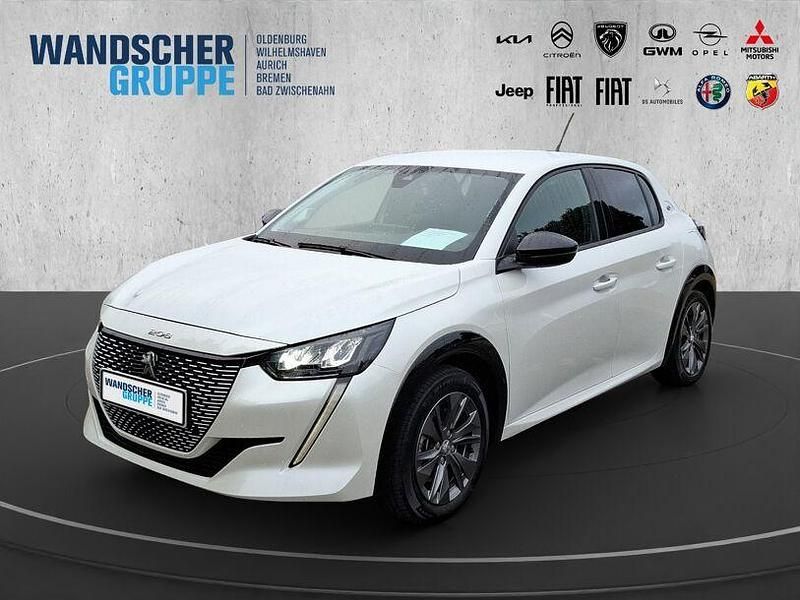 Weiß Gebraucht 2022 Peugeot e-208 Allure Kleinwagen | 17.990 € (Fairer Preis) - Bild 1/2