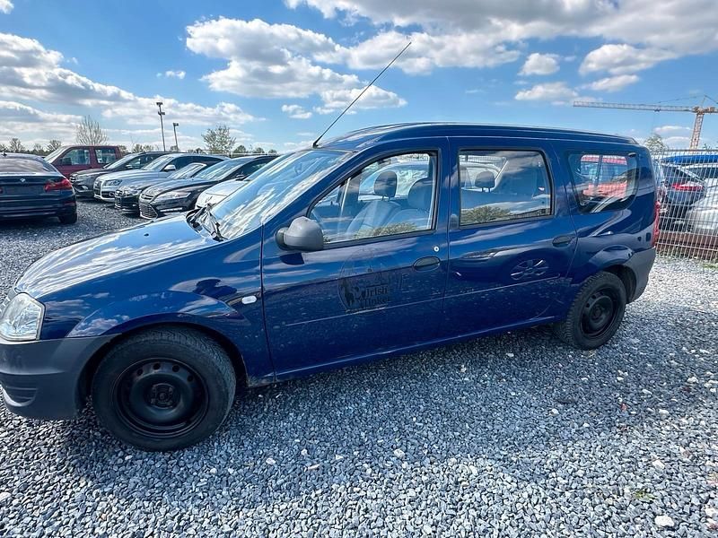 Second-hand Dacia Logan 75 CP (55 kW) 2009 Albastru Berlinǎ
