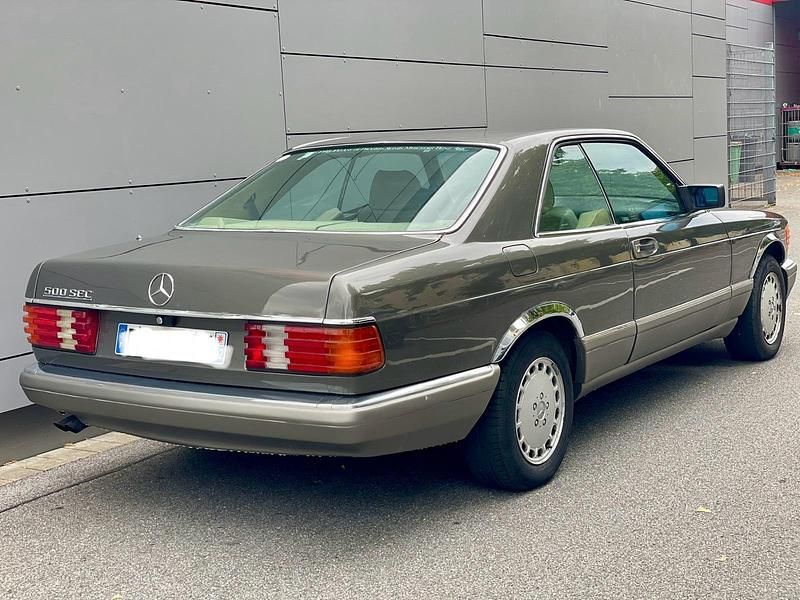 Gebraucht Mercedes 500 265 PS (194 kW) 1986 Grau Coupé