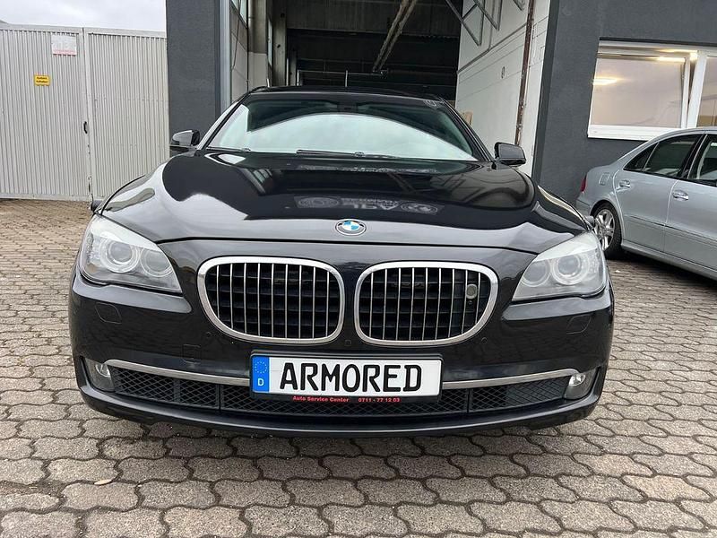 Gebraucht BMW 750L 408 PS (300 kW) 2009 Schwarz Limousine