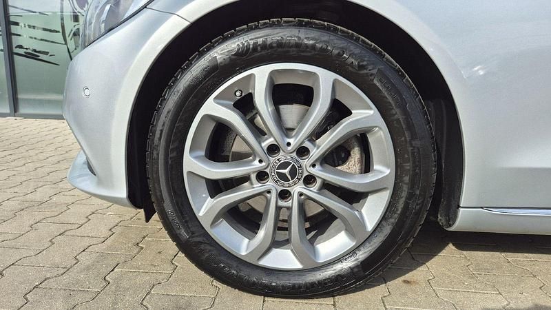 Gebraucht Mercedes C180 156 PS (114 kW) 2017 Silber Kombi
