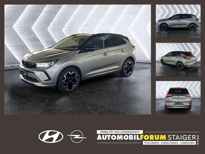 Kontrast grau/quarz silber Gebraucht 2022 Opel Grandland X Ultimate SUV | 24.690 € (Fairer Preis) - Bild 1/4