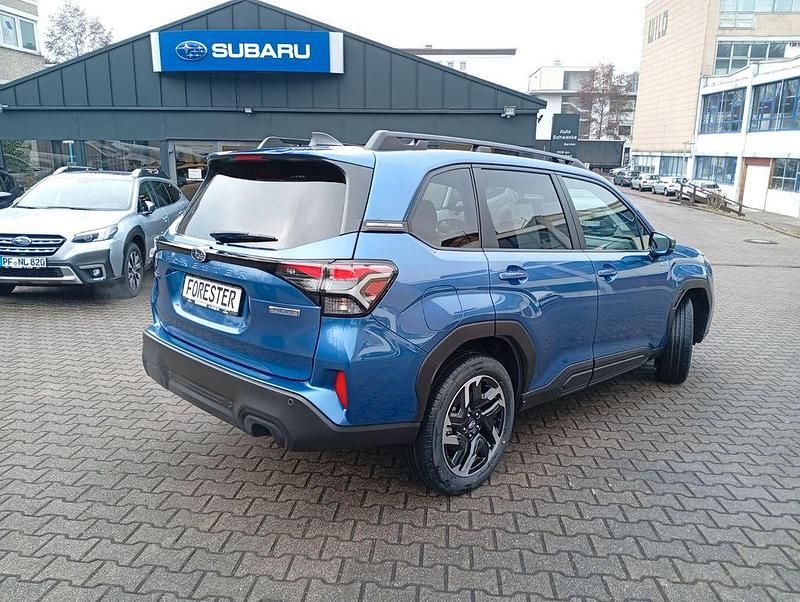 Neu Subaru Forester Exclusive+ 136 PS (100 kW) 2026 Blau SUV