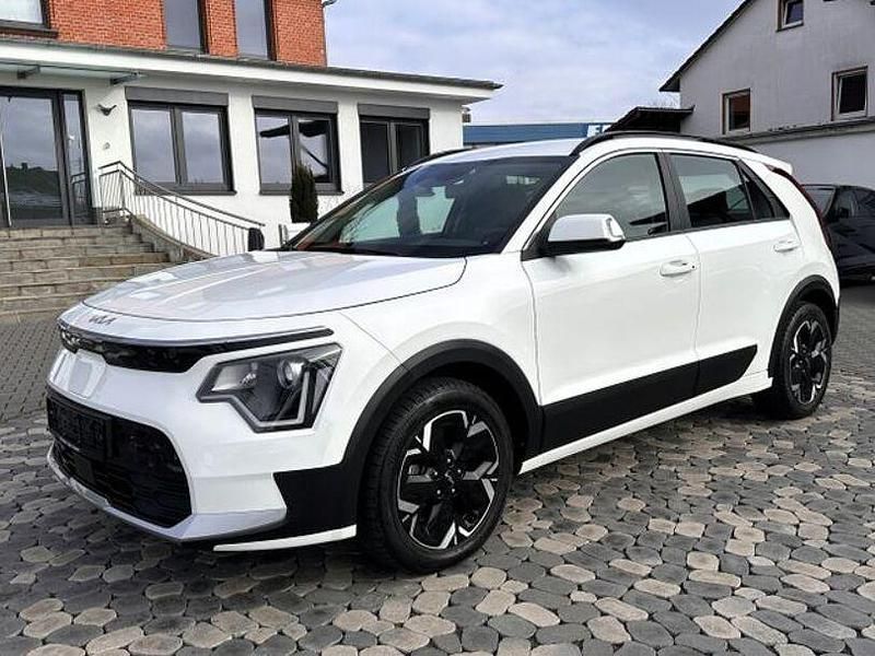 Gebraucht Kia e-Niro Edition 7 150 kW (204 PS) 2022 Weiß SUV