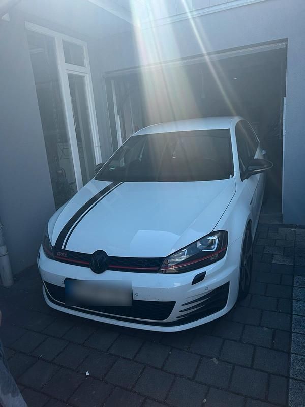 Gebraucht VW Golf VII GTI 300 PS (220 kW) 2015 Weiß Kleinwagen
