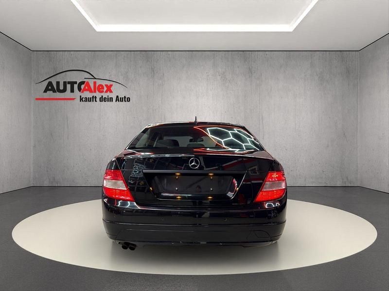 Gebraucht Mercedes C180 156 PS (114 kW) 2008 Schwarz Limousine