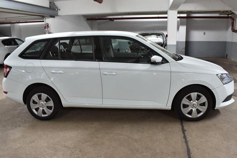 Gebraucht Skoda Fabia Cool Plus 75 PS (55 kW) 2019 Weiß Kombi