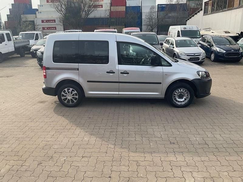 Gebraucht VW Caddy 102 PS (75 kW) 2013 Silber Van / Kleinbus