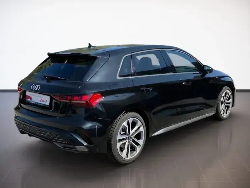 Gebraucht Audi A3 S-Line 150 PS (110 kW) 2025 Mythosschwarz Limousine