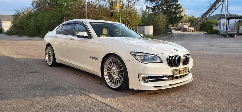 Gebraucht BMW 750 449 PS (330 kW) 2014 Weiß Limousine