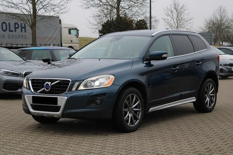 Blau Gebraucht 2009 Volvo XC60 Momentum SUV | 11.500 € (Etwas zu teuer) - Bild 1/4