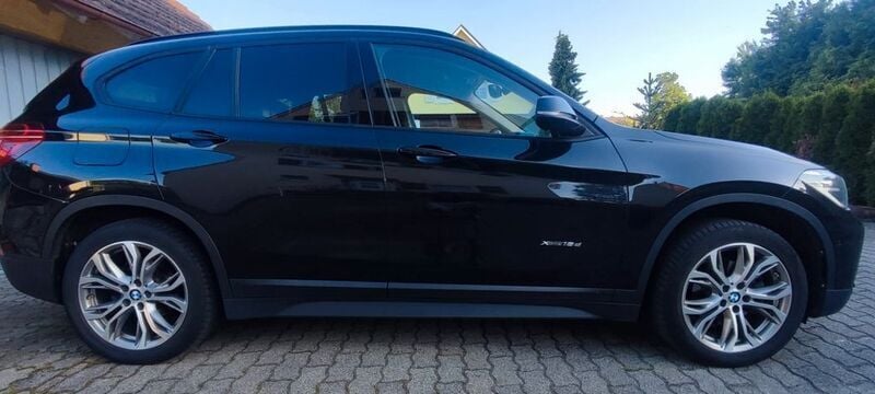 Gebraucht BMW X1 Advantage 150 PS (110 kW) 2016 Schwarz SUV