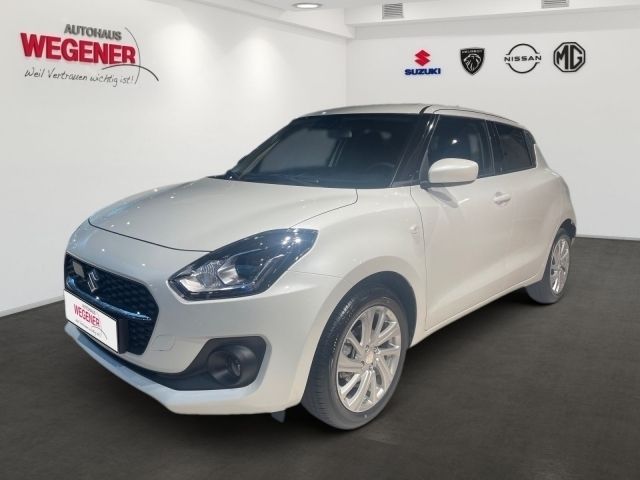 Weiß Gebraucht 2023 Suzuki Swift Comfort Kleinwagen | 19.250 € - Bild 1/4
