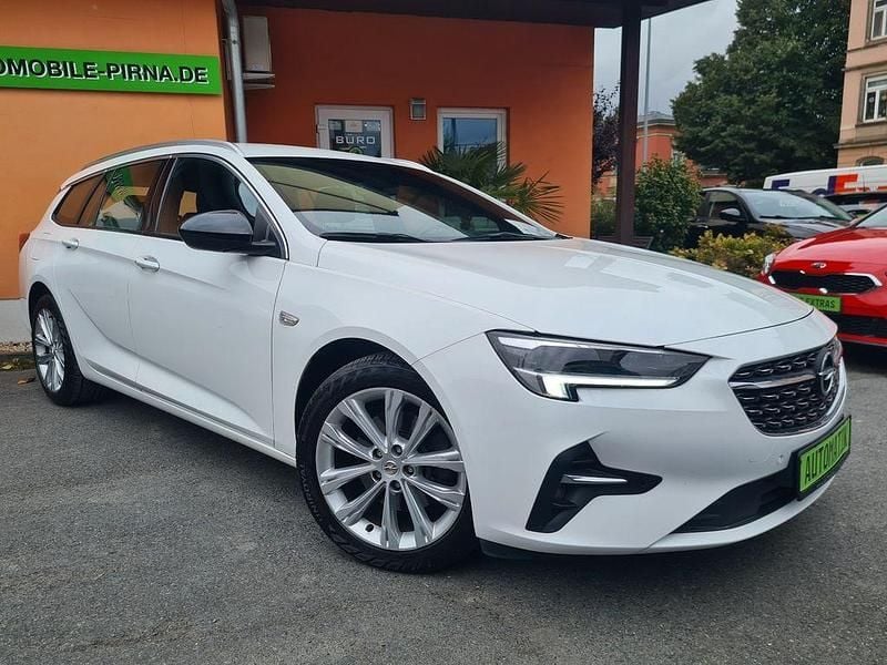 Weiß Gebraucht 2021 Opel Insignia Business Kombi | 15.950 € (Guter Preis) - Bild 1/4