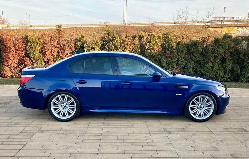 Second-hand BMW M5 Performance 507 CP (372 kW) 2005 Albastru Berlinǎ
