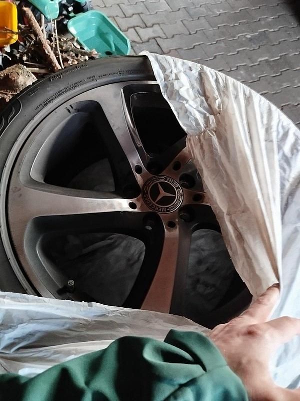 Gebraucht Mercedes E220 AMG line 194 PS (142 kW) 2018 Schwarz Kombi