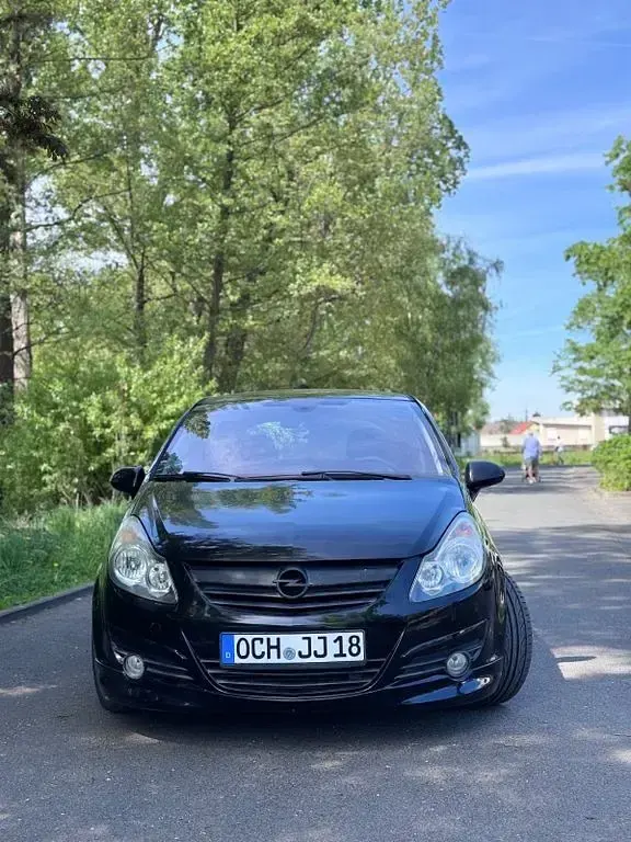 Gebraucht Opel Corsa 150 PS (110 kW) 2008 Schwarz Kleinwagen