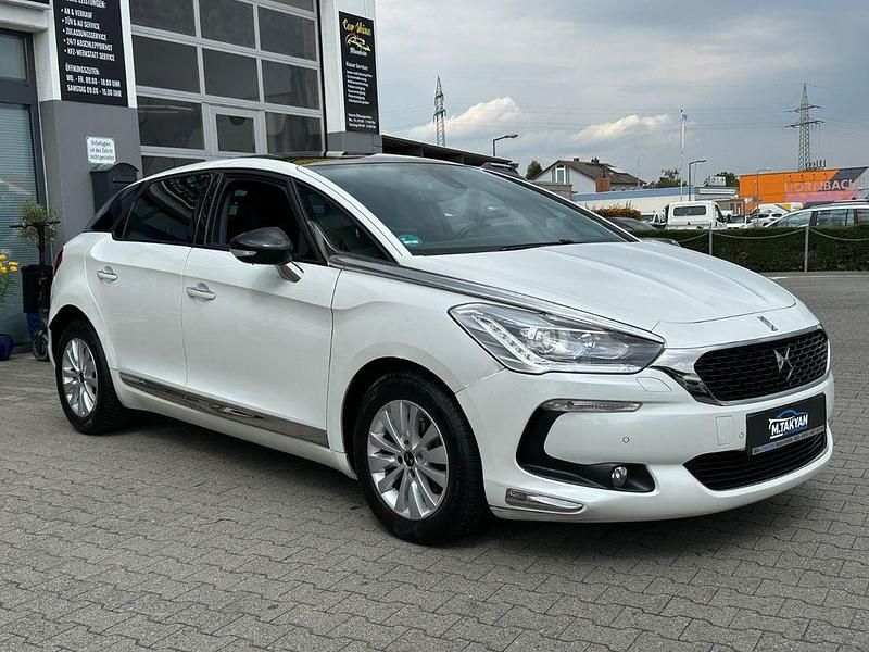 Gebraucht DS Automobiles DS5 120 PS (88 kW) 2016 Weiß Kleinwagen