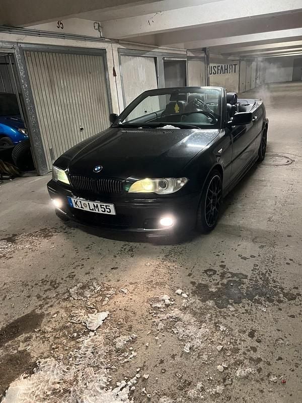 Gebraucht BMW 318 Cabriolet M Sport 143 PS (105 kW) 2005 Schwarz Cabrio