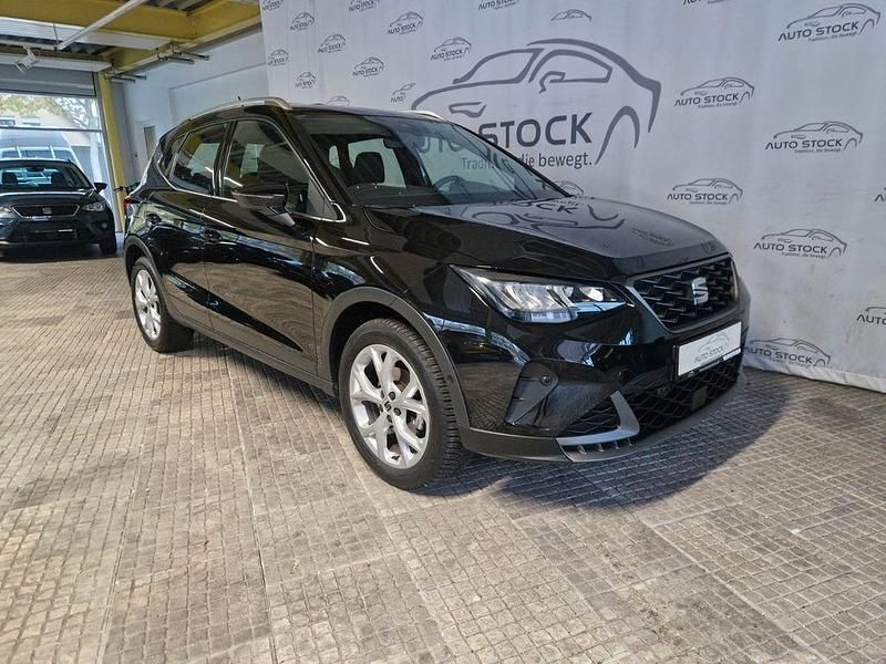 Schwarz Gebraucht 2024 Seat Arona FR SUV | 22.650 € (Guter Preis) - Bild 1/4