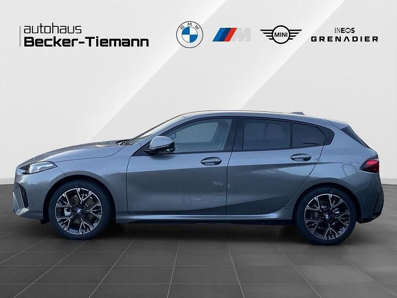 Neu BMW 120 Exclusive 170 PS (125 kW) 2026 Grau Kleinwagen