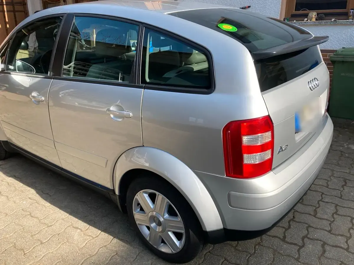 Gebraucht Audi A2 75 PS (55 kW) 2005 Silber Kleinwagen