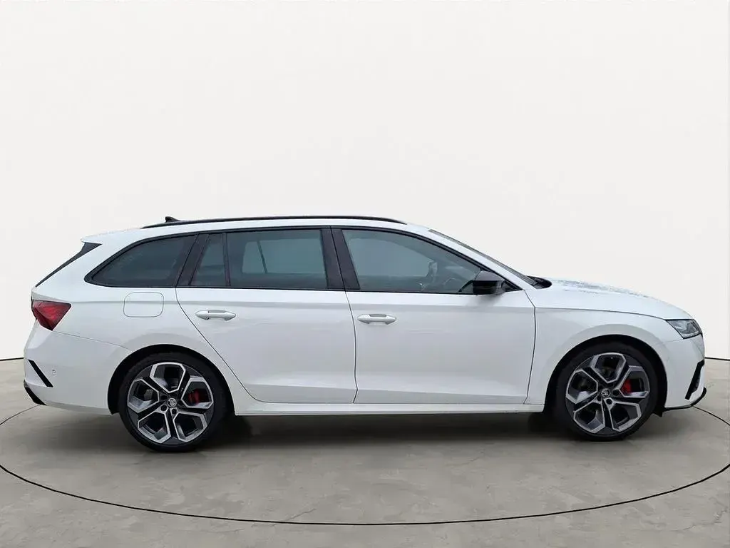 Gebraucht Skoda Octavia RS 200 PS (147 kW) 2022 Weiß Kombi