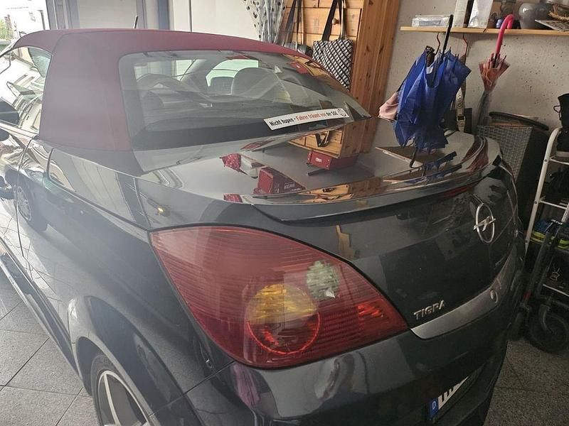 Gebraucht Opel Tigra Basis 125 PS (91 kW) 2008 Blau Cabrio