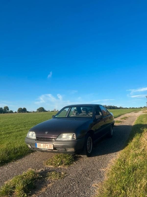 Gebraucht 1998 Opel Omega Limousine | 900 € - Bild 1/4